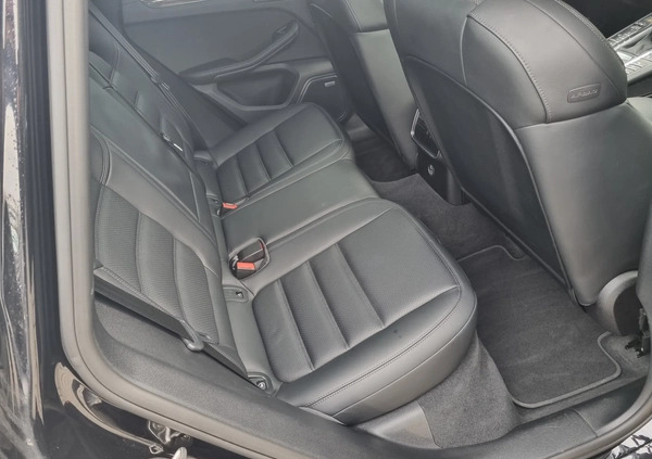 Porsche Macan cena 319000 przebieg: 43300, rok produkcji 2019 z Susz małe 121